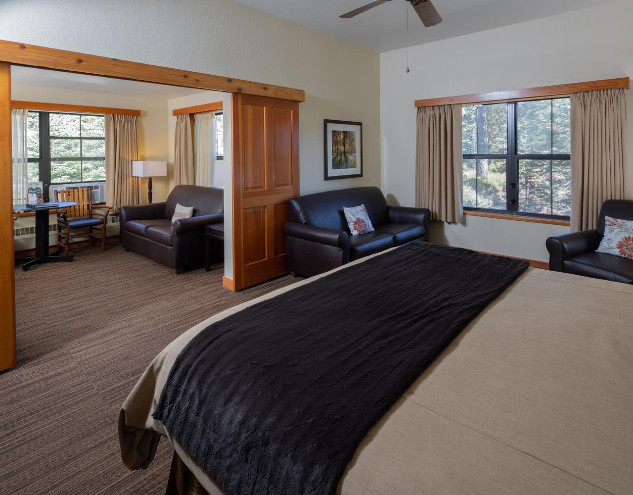 Wuksachi Lodge Superior Room One Queen