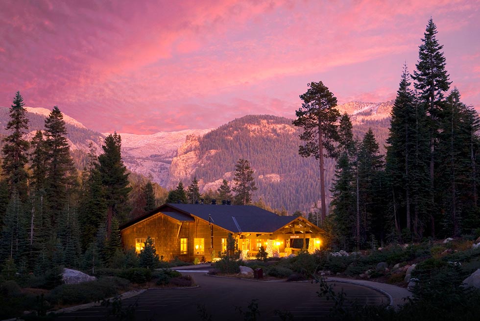 Wuksachi Lodge Exterior